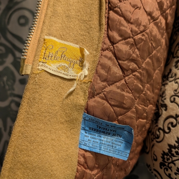 Vintage 1970's Children's Duffle Coat With Wood Toggles- Canadian Made 🍁 - Picture 7 of 7